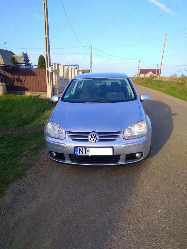 Utilizat 2005 VW Golf V Hatchback | 2.150 EUR (Preț OK) - Imagine 1/4