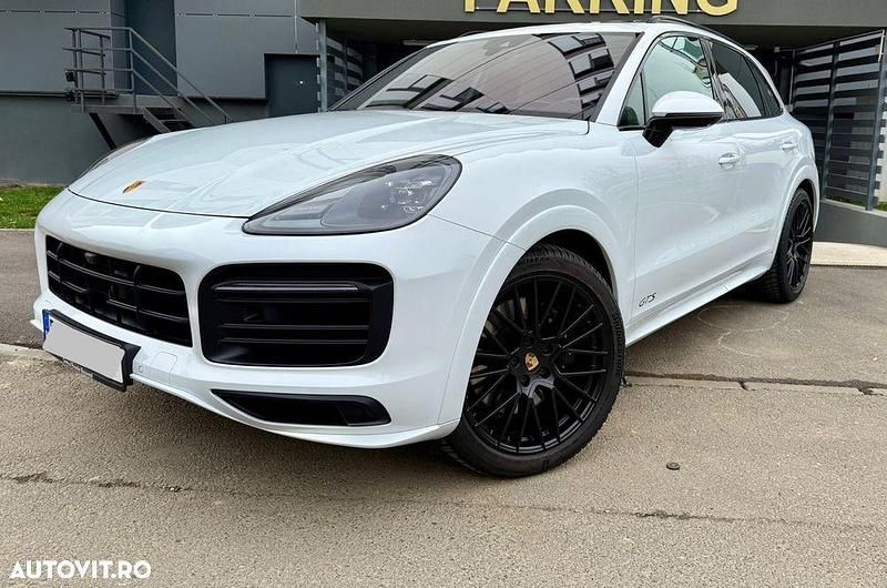 Second-hand Porsche Cayenne GTS 460 CP (338 kW) 2022 Culoarealb SUV