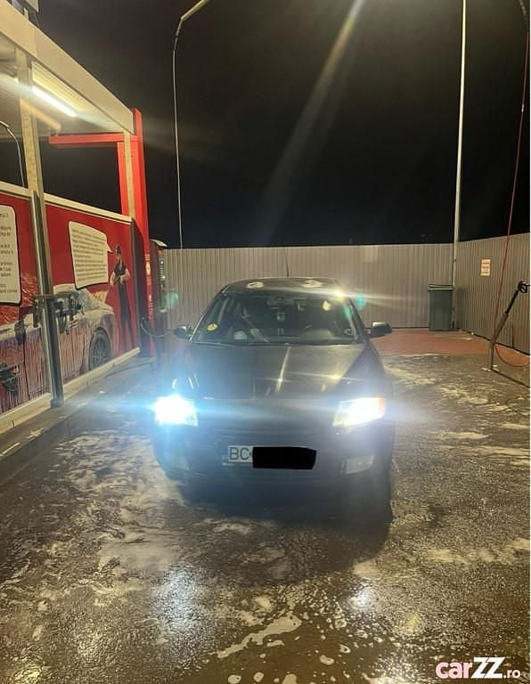 Utilizat 2005 Skoda Octavia Berlinǎ | 1.000 EUR (Super Preț) - Imagine 1/4