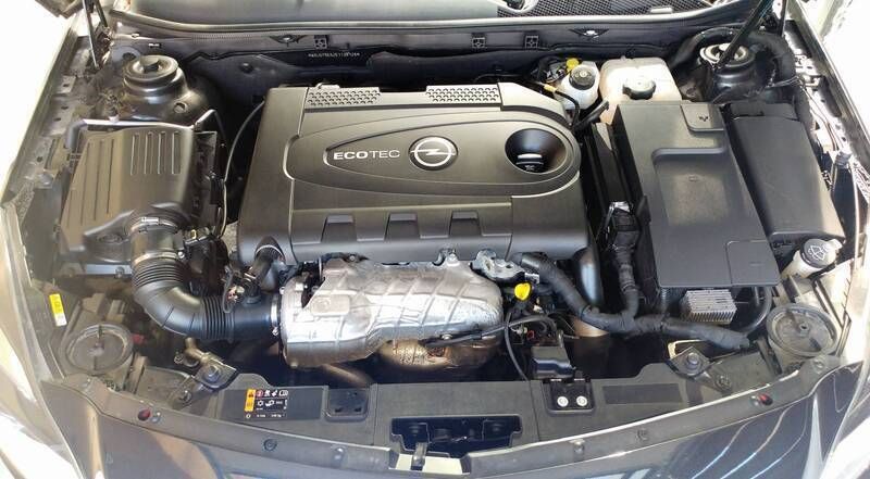 Negru Utilizat 2014 Opel Insignia Business Edition Berlinǎ | 6.700 EUR (Preț OK) - Imagine 1/4