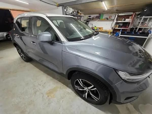Second-hand Volvo XC40 150 CP (110 kW) 2019 Gri SUV