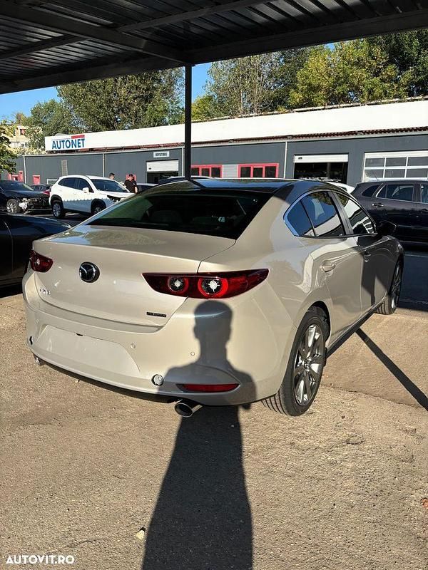 Nouă Mazda 3 Exclusive-Line 186 CP (136 kW) 2025 Culoarebej Berlinǎ