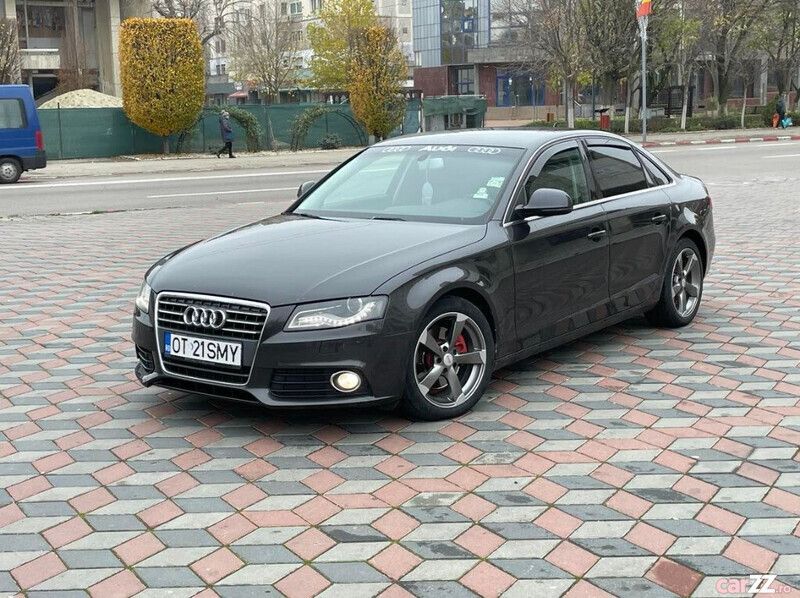 Gri metalizat Utilizat 2009 Audi A4 Berlinǎ | 6.350 EUR (Puțin scump) - Imagine 1/4