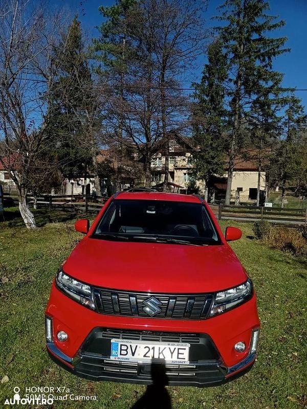 Culoarerosu Utilizat 2023 Suzuki Vitara SUV | 18.500 EUR (Preț OK) - Imagine 1/4