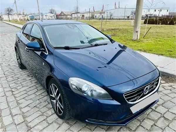 Second-hand Volvo V40 120 CP (88 kW) 2016 Hatchback