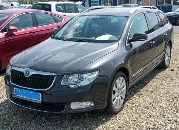 Utilizat 2010 Skoda Superb Break | 3.100 EUR (Super Preț) - Imagine 1/4