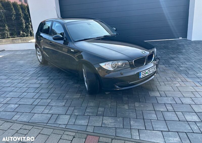 Negru Utilizat 2009 BMW 120 Comfort Edition Hatchback | 4.200 EUR (Puțin scump) - Imagine 1/4