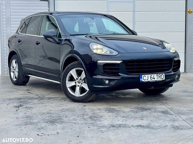 Second-hand Porsche Cayenne 245 CP (180 kW) 2016 Culoarenegru SUV