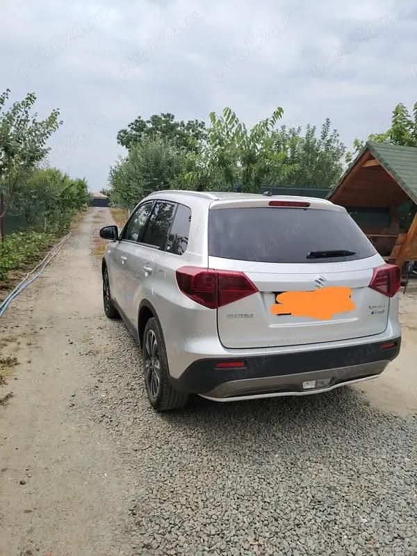 Second-hand Suzuki Vitara 120 CP (88 kW) 2019 Argintiu SUV
