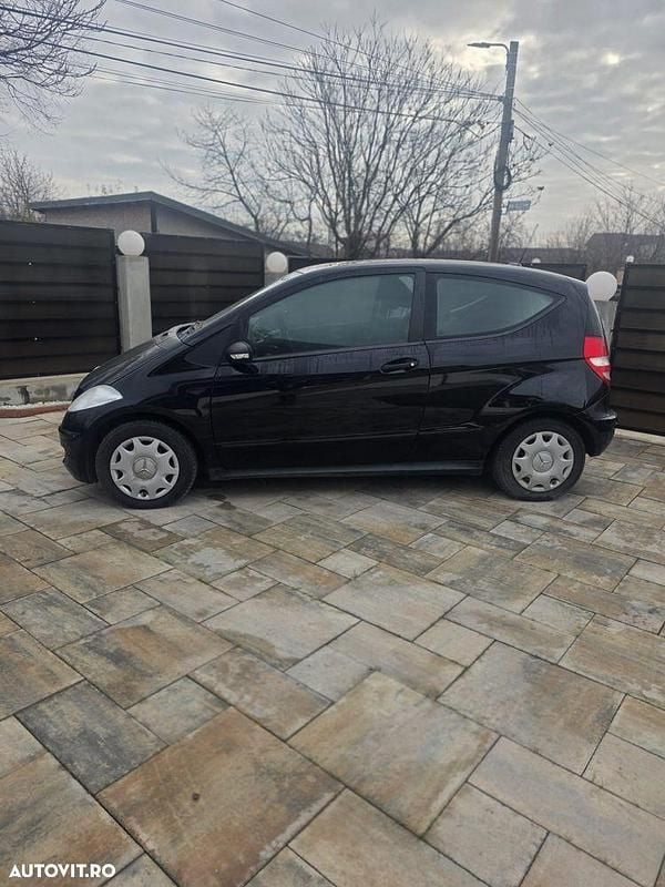 Second-hand Mercedes 170 115 CP (84 kW) 2006 Culoarenegru Hatchback