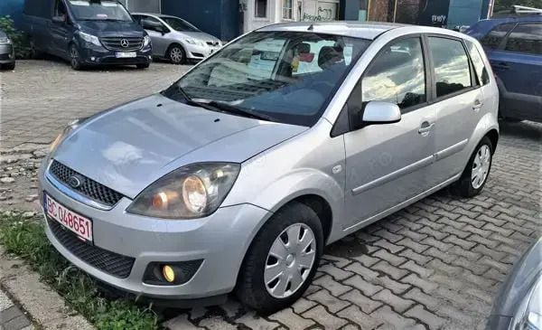 Utilizat 2008 Ford Fiesta Hatchback | 1.650 EUR - Imagine 1/4