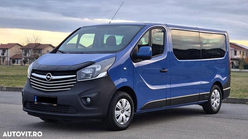 Culoarealbastru Utilizat 2018 Opel Vivaro Van | 11.450 EUR (Preț bun) - Imagine 1/4