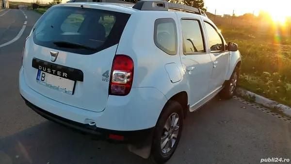 Second-hand Dacia Duster 110 CP (80 kW) 2014 Alb SUV