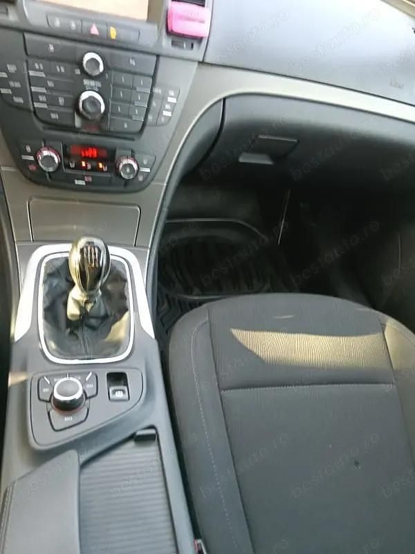 Gri Utilizat 2010 Opel Insignia Berlinǎ | 4.500 EUR (Puțin scump) - Imagine 1/4