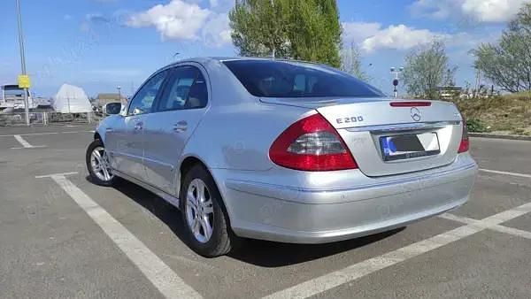 Second-hand Mercedes E200 136 CP (100 kW) 2008 Berlinǎ