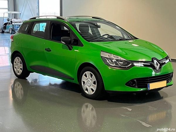 Verde Utilizat 2015 Renault Clio GrandTour Intens Break | 5.399 EUR (Preț bun) - Imagine 1/4