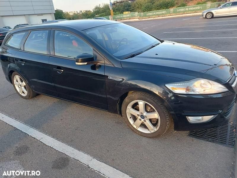 Culoarenegru Second-hand 2011 Ford Mondeo Ambiente Break | 3.100 EUR (Preț OK) - Imagine 1/4