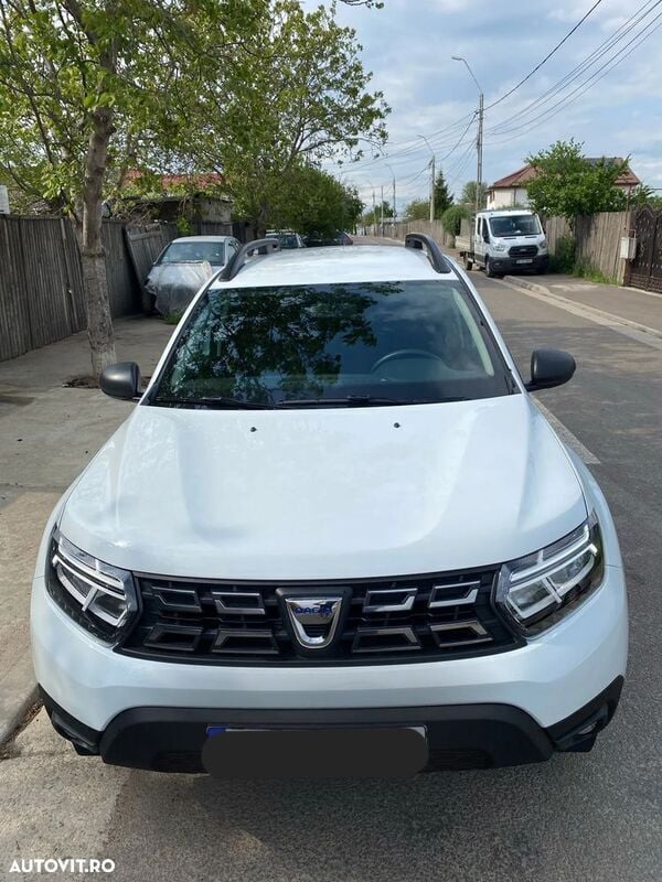 Alb Utilizat 2022 Dacia Duster Comfort SUV | 15.800 EUR (Preț OK) - Imagine 1/4