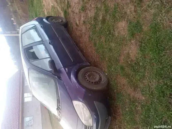 Utilizat 2006 Renault Grand Scénic II Monovolum | 900 EUR - Imagine 1/4