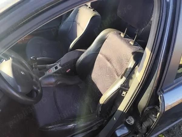 Second-hand Renault Laguna II PE 130 CP (95 kW) 2004 Berlinǎ