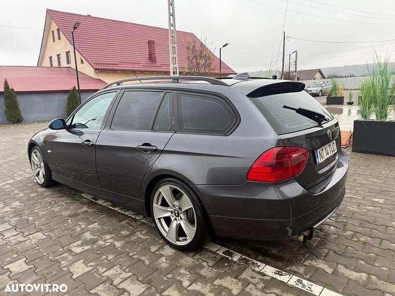 Second-hand BMW 320 Sport Line 163 CP (119 kW) 2008 Culoaregri Break