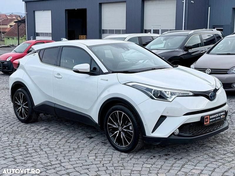 Second-hand Toyota C-HR Lounge 122 CP (89 kW) 2017 Culoarealb SUV