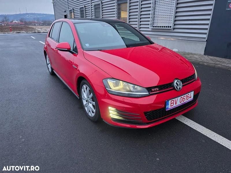Culoarerosu Utilizat 2015 VW Golf VII GTD Hatchback | 10.000 EUR (Preț OK) - Imagine 1/4