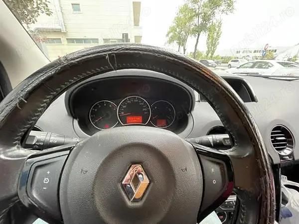 Negru Utilizat 2011 Renault Koleos SUV | 5.500 EUR (Preț bun) - Imagine 1/4