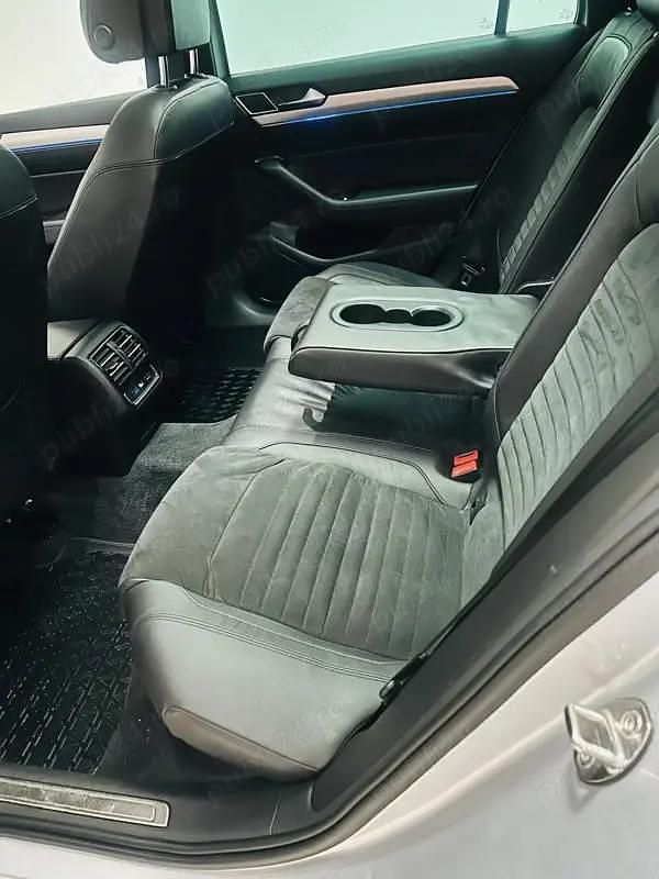 Second-hand VW Passat GTE 218 CP (160 kW) 2016 Berlinǎ