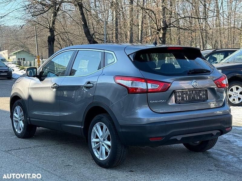 Second-hand Nissan Qashqai Acenta 130 CP (95 kW) 2017 Culoaregri SUV