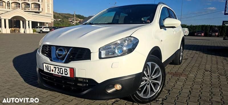 Culoarealb Utilizat 2013 Nissan Qashqai Tekna+ SUV | 7.990 EUR (Preț OK) - Imagine 1/4