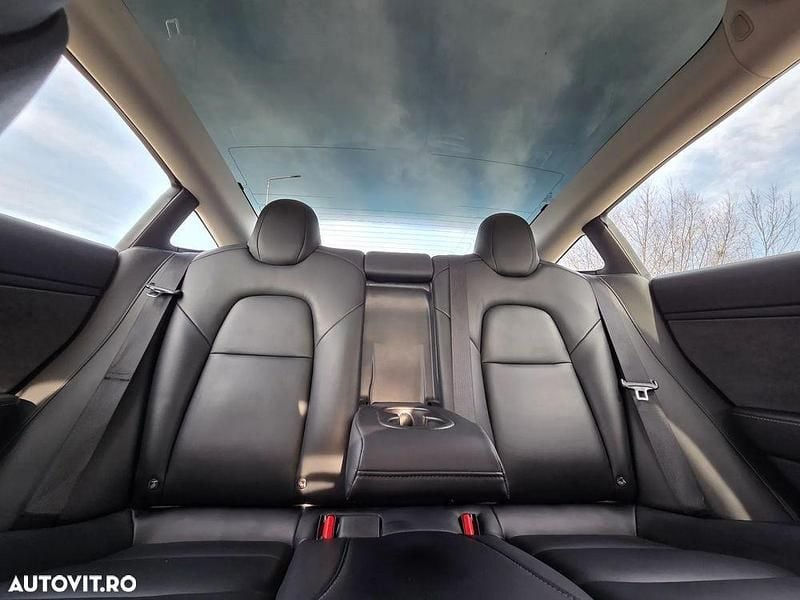 Second-hand Tesla Model 3 350 kW (476 CP) 2020 Culoaregri Berlinǎ