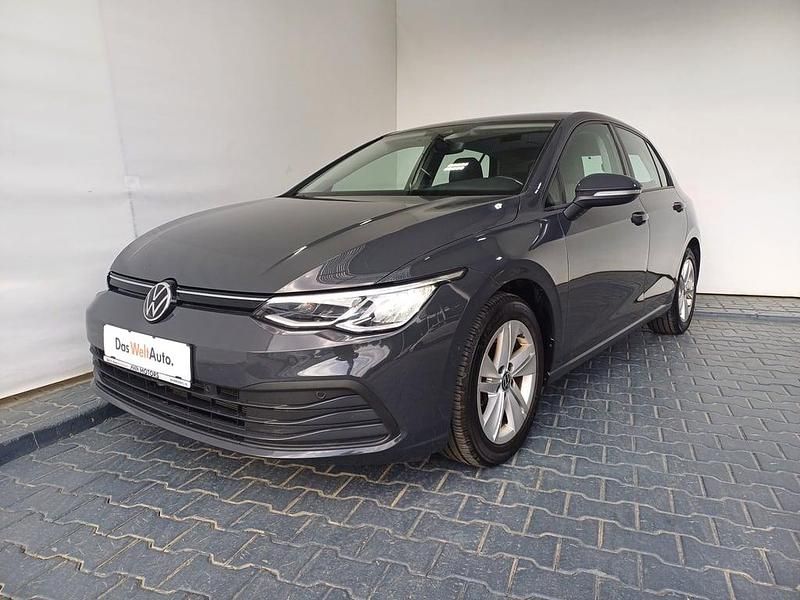 Gri mediu normal Utilizat 2021 VW Golf VIII Life | 19.400 EUR (Preț bun) - Imagine 1/4