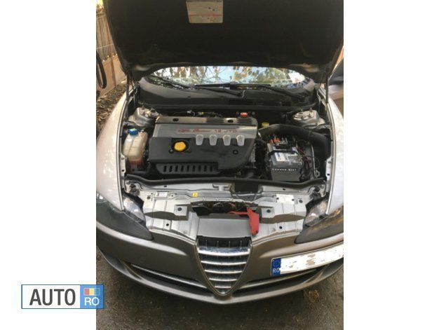 Gri Utilizat 2009 Alfa Romeo 147 Hatchback | 3.700 EUR - Imagine 1/4