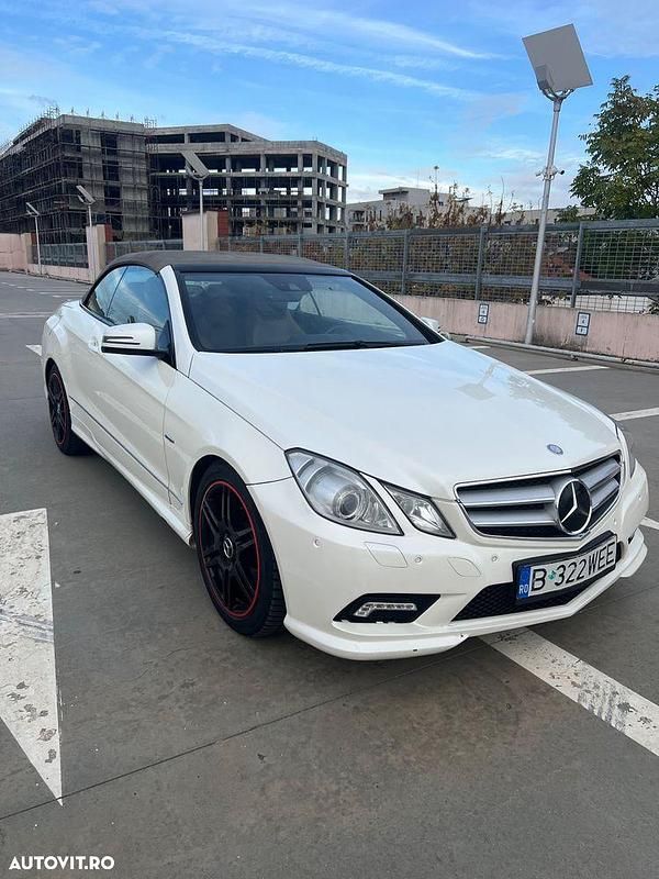Culoarealb Utilizat 2011 Mercedes E350 Cabrio | 12.000 EUR - Imagine 1/4