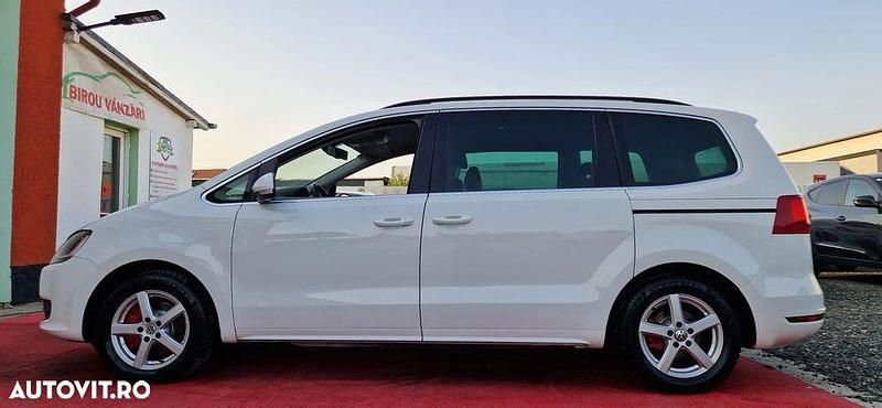 Second-hand VW Sharan Comfortline 140 CP (102 kW) 2014 Culoaregalbeuriu Monovolum