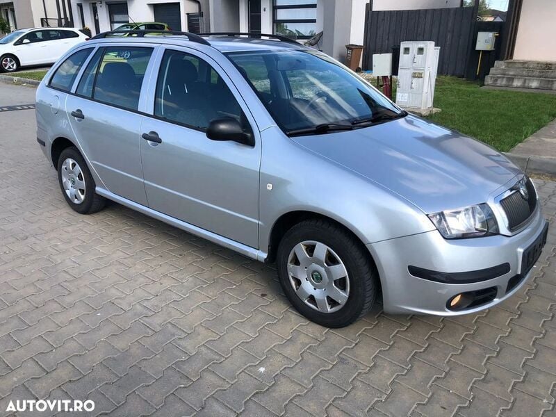 Argint Utilizat 2006 Skoda Fabia Ambiente Break | 1.490 EUR (Preț OK) - Imagine 1/4