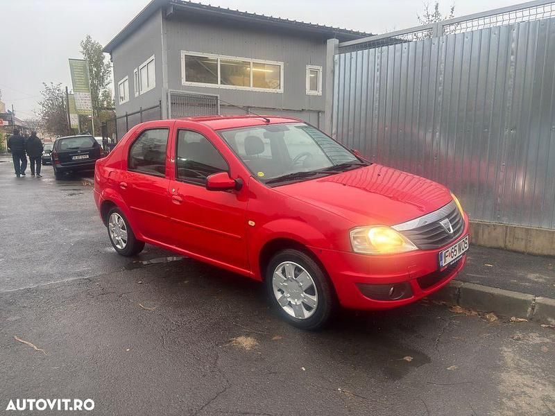 Culoarerosu Utilizat 2009 Dacia Logan Lauréate Berlinǎ | 1.600 EUR (Preț bun) - Imagine 1/4
