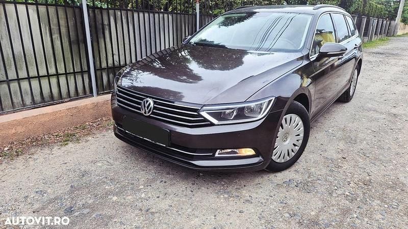 Culoaremaro Utilizat 2015 VW Passat Comfortline Break | 11.399 EUR (Preț bun) - Imagine 1/4