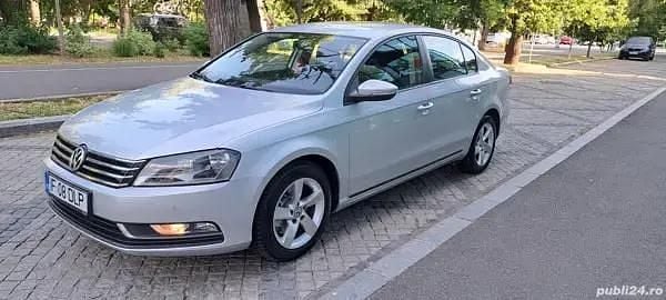 Utilizat 2012 VW Passat Berlinǎ | 7.100 EUR (Preț bun) - Imagine 1/4
