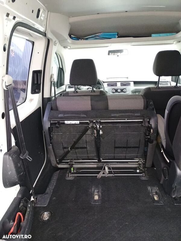 Alb Utilizat 2017 VW Caddy Maxi Monovolum | 9.100 EUR (Super Preț) - Imagine 1/4