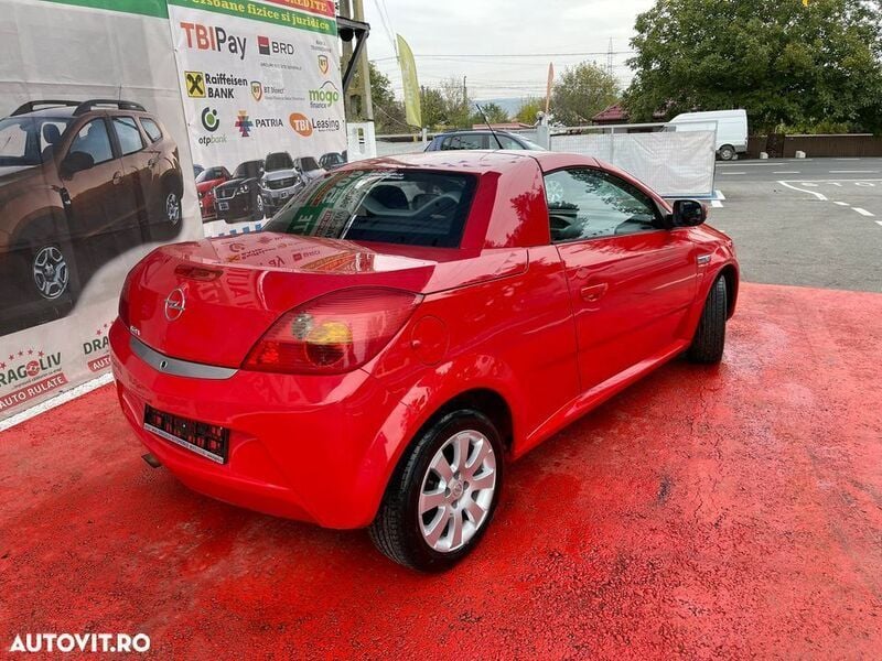 Second-hand Opel Tigra Cosmo 90 CP (66 kW) 2006 Rosu Cabrio