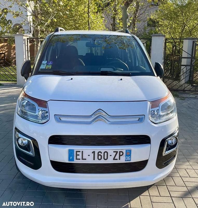 Culoarealb Utilizat 2017 Citroën C3 Picasso Exclusive Monovolum | 6.490 EUR - Imagine 1/4