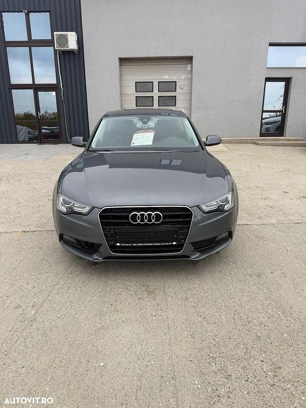 Culoareargint Utilizat 2015 Audi A5 Sportback Hatchback | 11.500 EUR (Preț bun) - Imagine 1/4