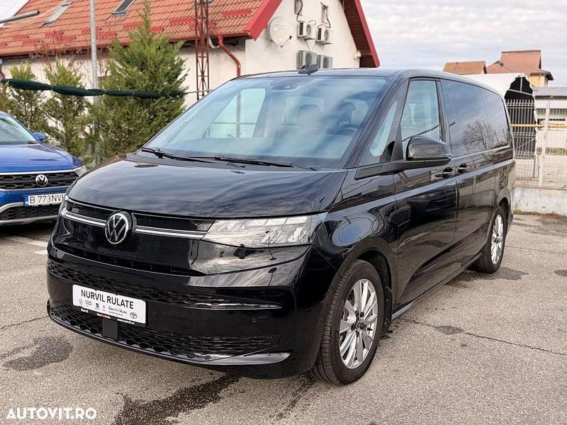 Second-hand VW Multivan Life 150 CP (110 kW) 2023 Culoarenegru Van