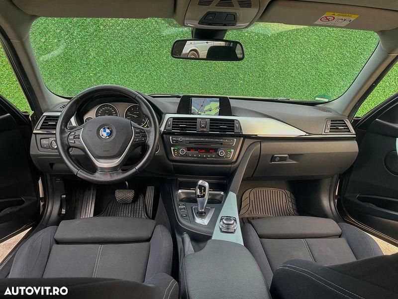 Second-hand BMW 318 Sport Line 143 CP (105 kW) 2015 Culoaremaro Break