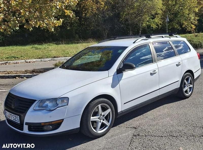 Culoarealb Utilizat 2009 VW Passat Comfortline Break | 3.300 EUR (Preț OK) - Imagine 1/4