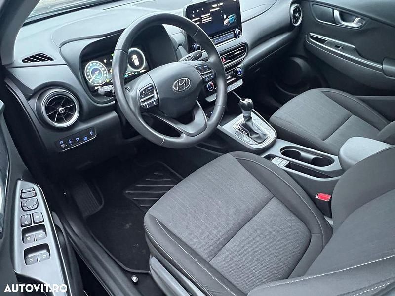 Second-hand Hyundai Kona 141 CP (103 kW) 2022 Culoarenegru SUV