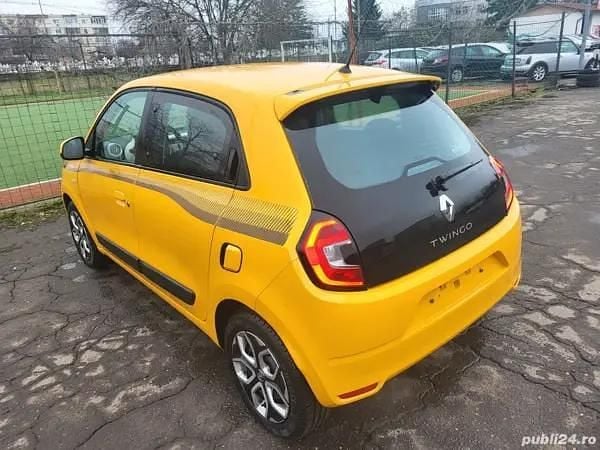 Second-hand Renault Twingo 71 CP (52 kW) 2020 Hatchback