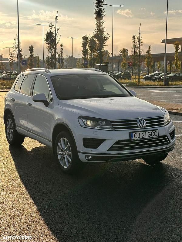 Second-hand VW Touareg 204 CP (150 kW) 2016 Culoarealb SUV